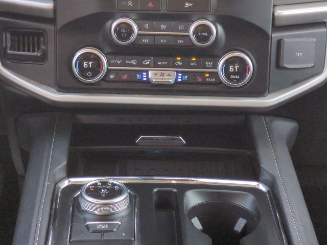 Certified 2024 Ford Expedition XLT RWD image 19