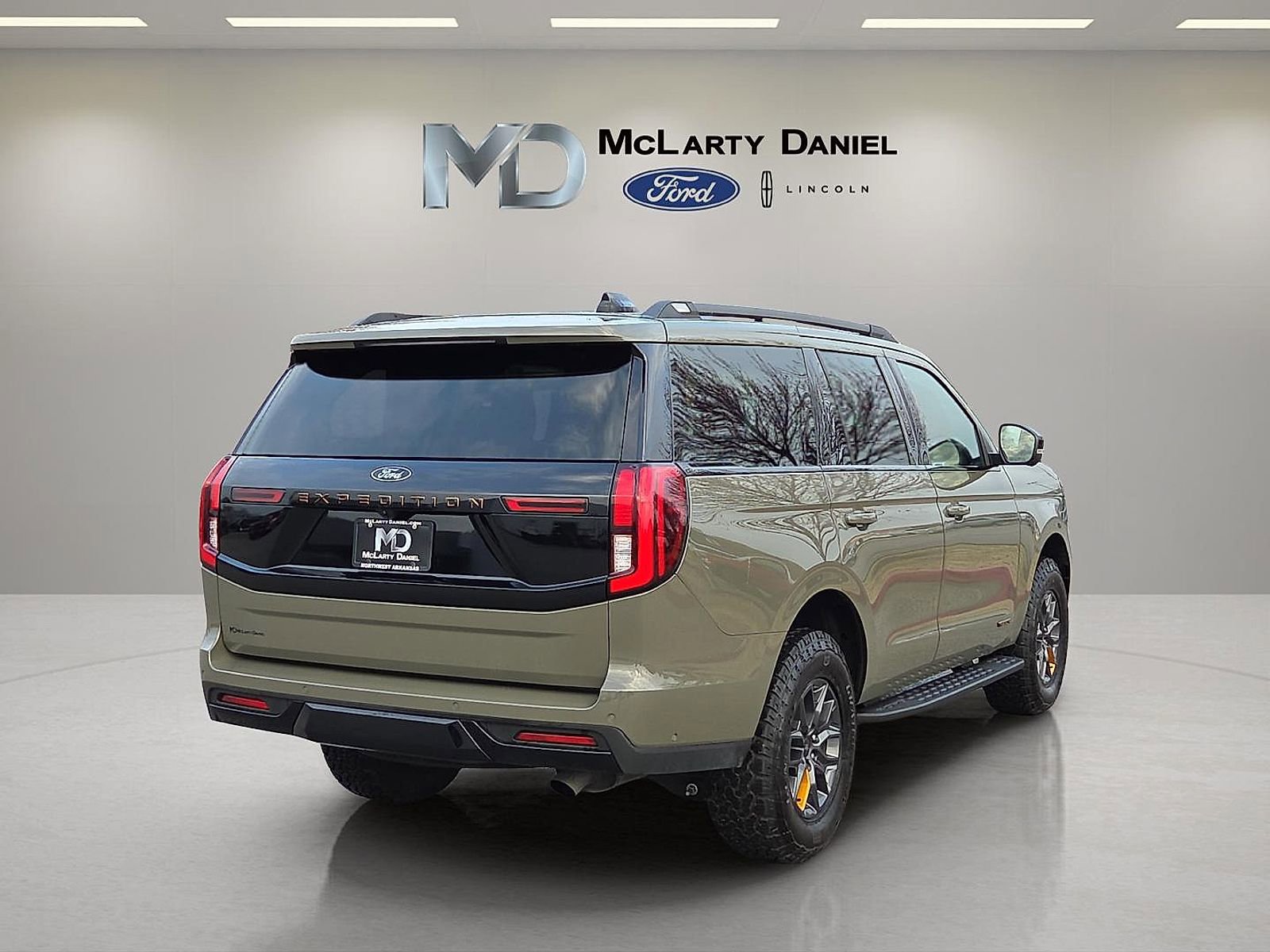 Certified 2025 Ford Expedition Tremor AWD/4WD image 5