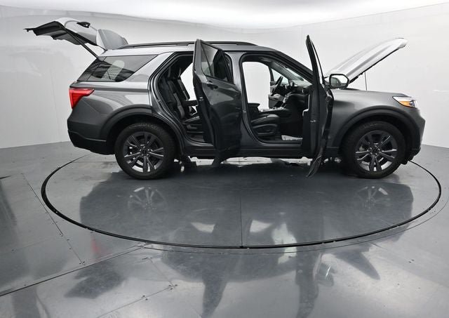 Certified 2023 Ford Explorer XLT w/ Equipment Group 202A AWD/4WD image 42