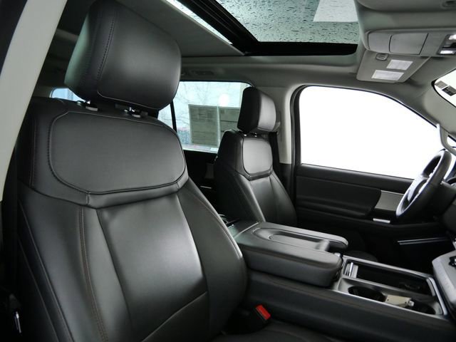 Certified 2025 Ford Expedition Active AWD/4WD image 11