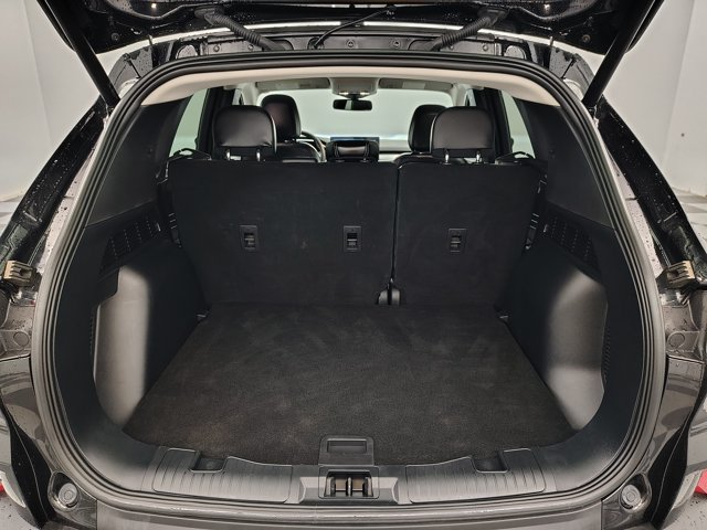 Certified 2025 Ford Escape Platinum AWD/4WD image 17