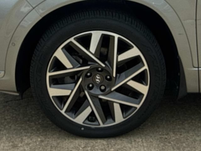 Used 2022 Hyundai Santa Fe Calligraphy FWD image 6