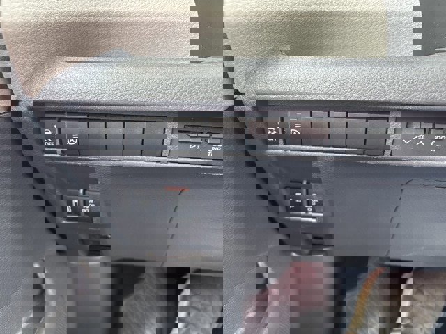 Used 2024 Toyota Sienna XLE image 24