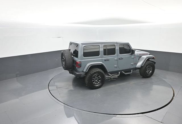 Used 2025 Jeep Wrangler Unlimited Rubicon AWD/4WD image 32