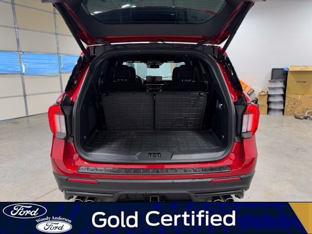 Certified 2025 Ford Explorer ST AWD/4WD image 7