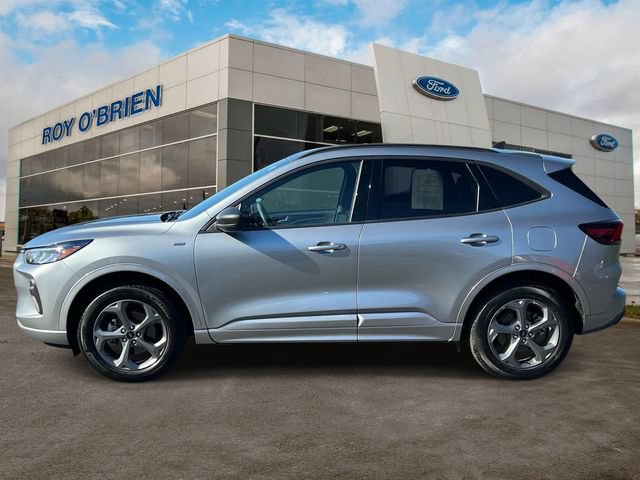 Certified 2024 Ford Escape ST-Line w/ Tech Pack #1 AWD/4WD image 2