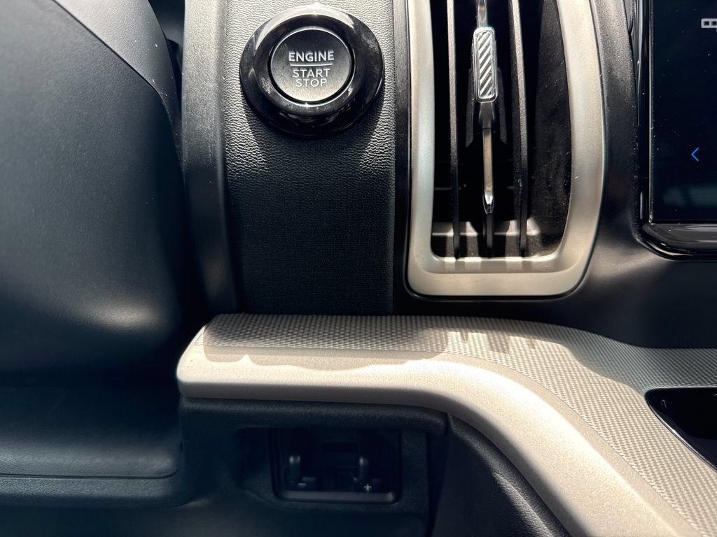 Certified 2025 Ford Expedition Active RWD image 27