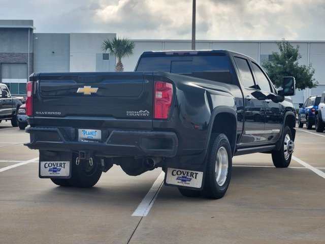 Used 2024 Chevrolet Silverado 3500 High Country w/ Technology Package AWD/4WD image 5
