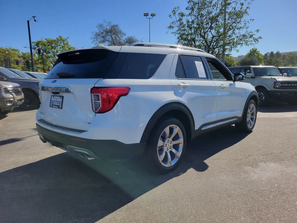 Certified 2020 Ford Explorer Platinum w/ Premium Technology Package AWD/4WD image 6
