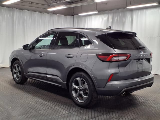 Certified 2024 Ford Escape ST-Line w/ Tech Pack #1 AWD/4WD image 2