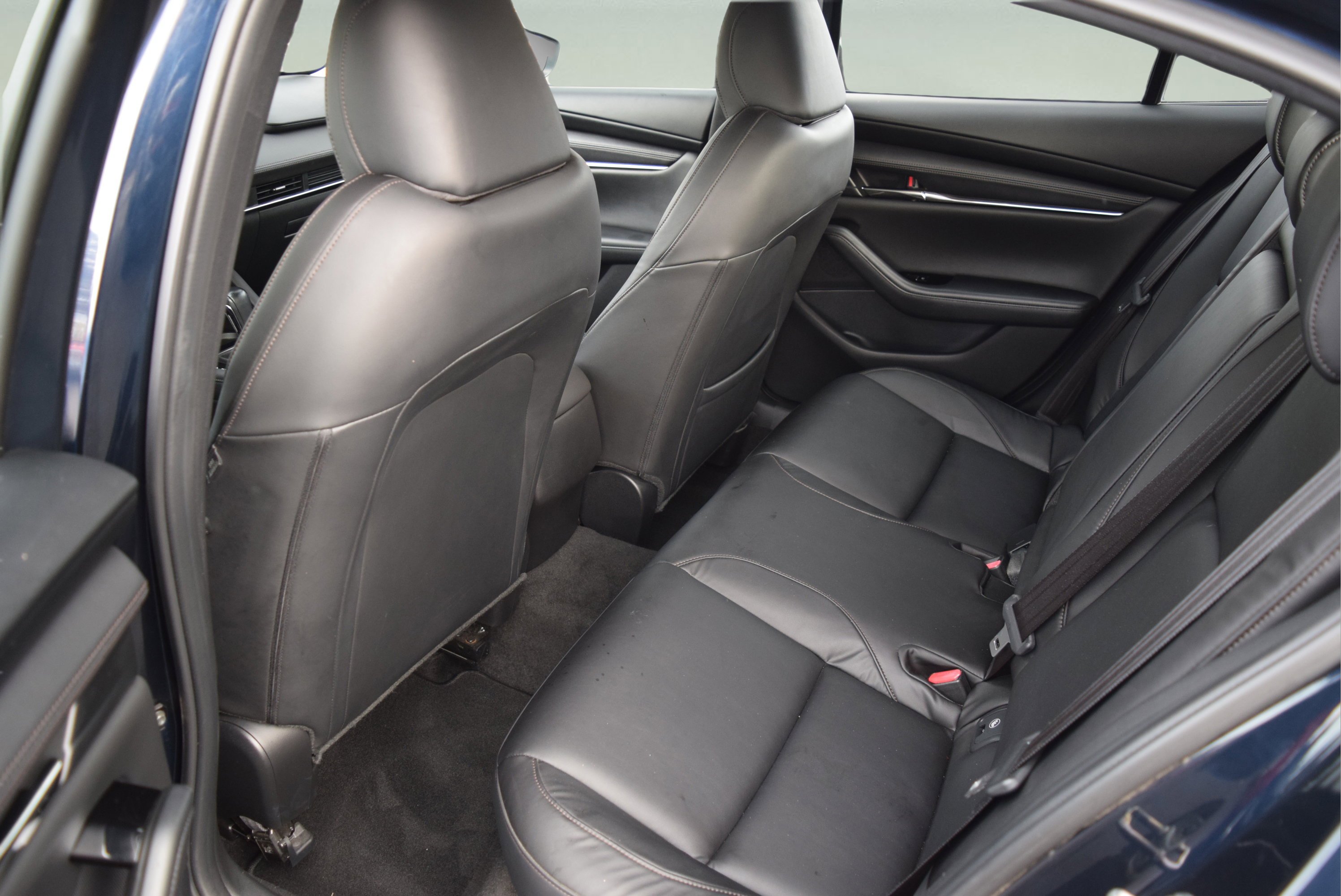 Used 2021 MAZDA MAZDA3 s image 8