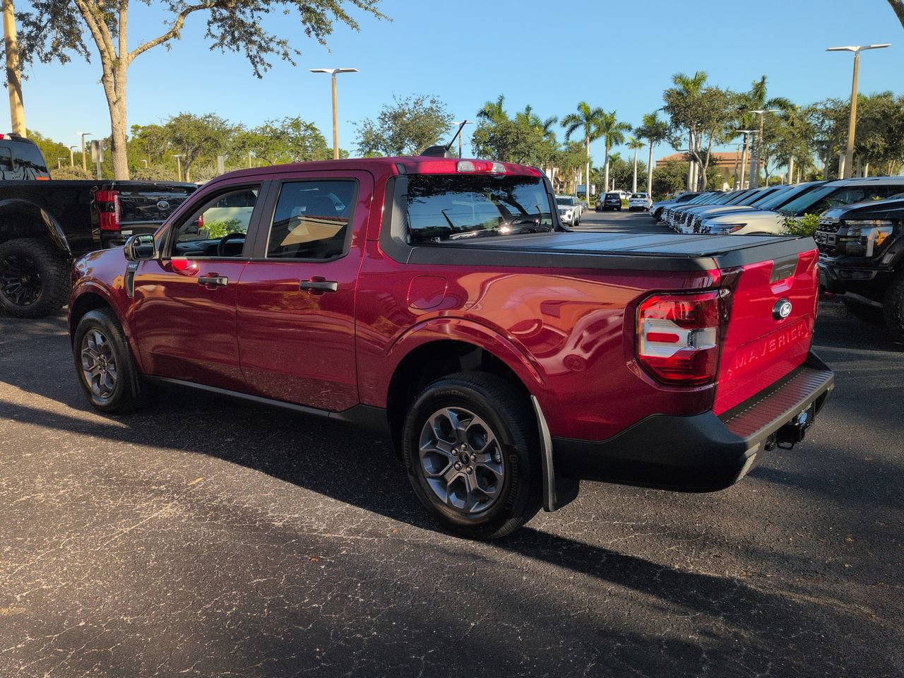 Certified 2025 Ford Maverick XLT w/ XLT Luxury Package FWD image 6