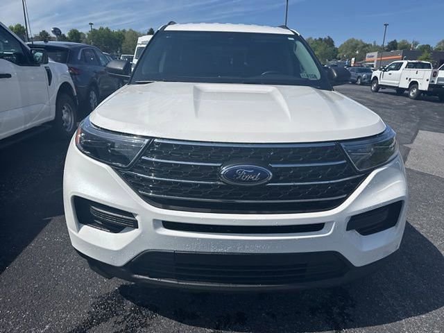 Certified 2023 Ford Explorer XLT w/ Class IV Trailer Tow Package AWD/4WD image 2