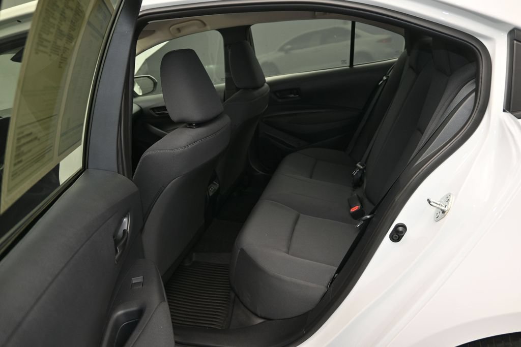 Used 2025 Toyota Corolla LE w/ LE Premium Package FWD image 15