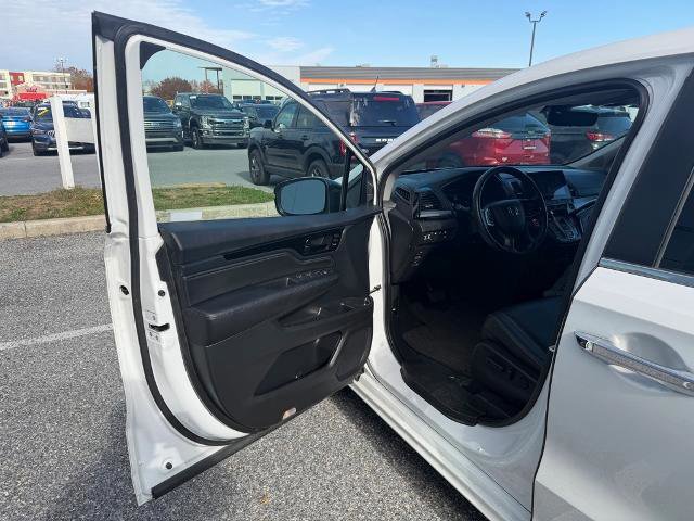 Used 2023 Honda Odyssey Touring image 9