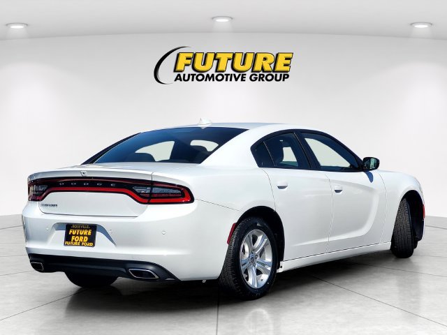 Used 2023 Dodge Charger SXT RWD image 4