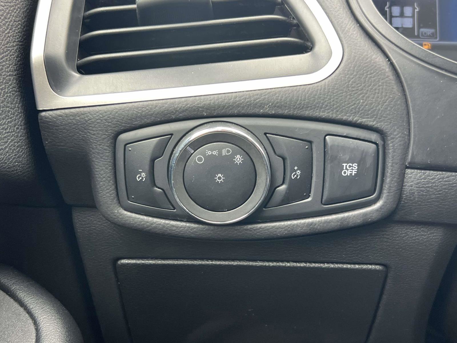 Certified 2024 Ford Edge SEL image 29