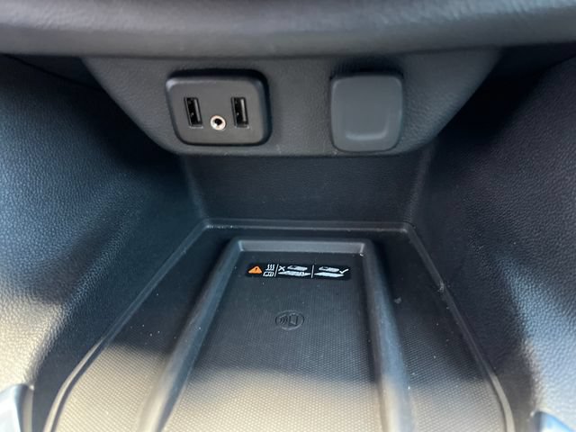 Used 2019 Chevrolet Traverse Premier w/ Driver Confidence II Package FWD image 38