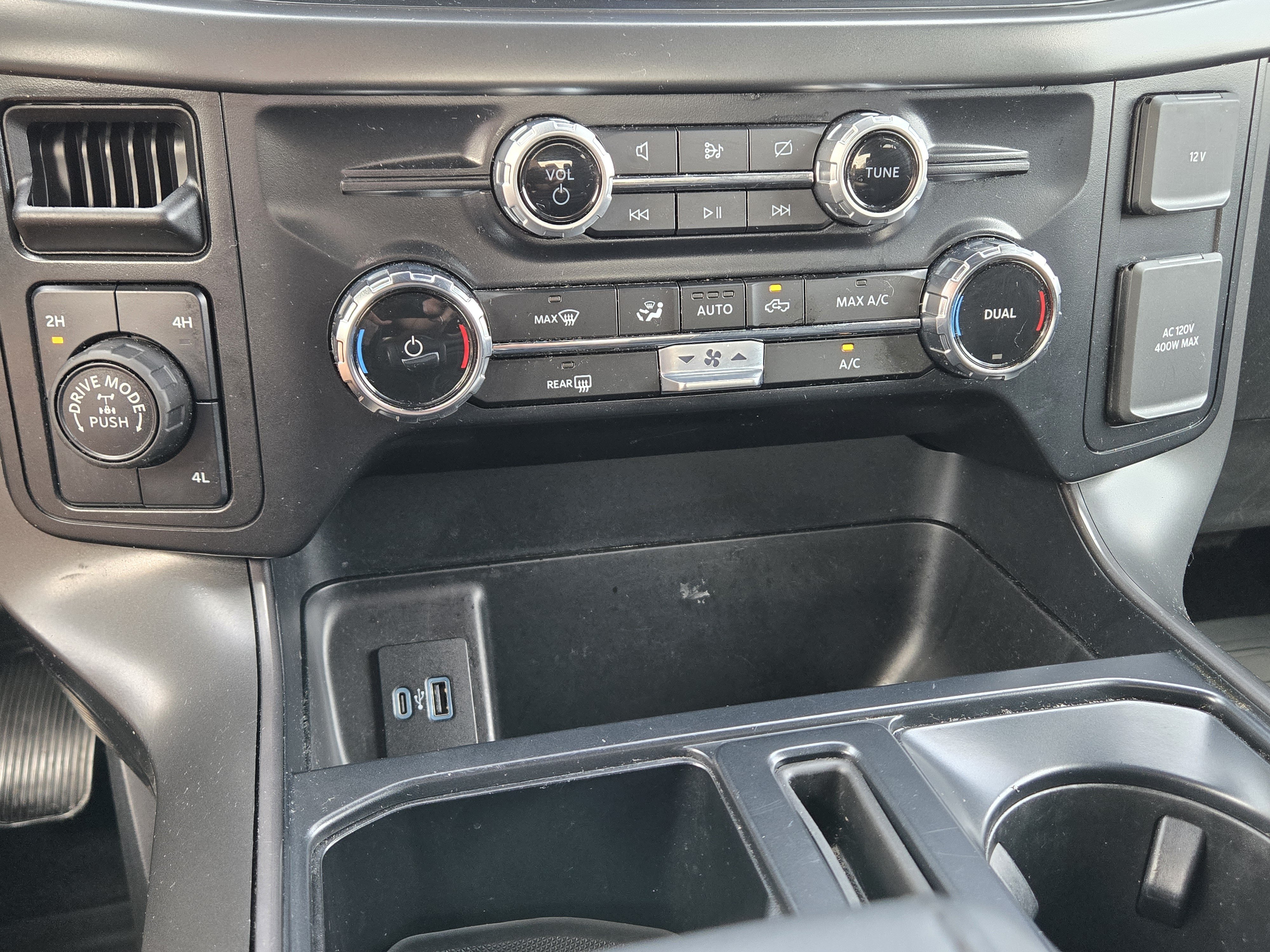 Certified 2024 Ford F150 XLT w/ FX4 Off-Road Package AWD/4WD image 28