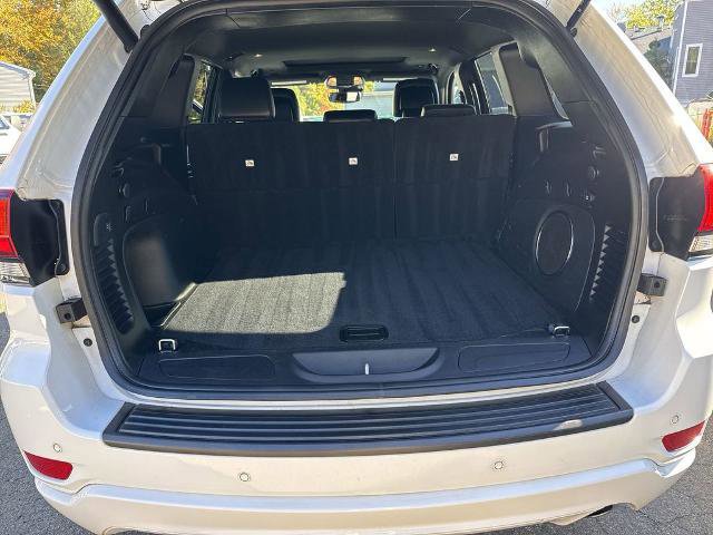 Used 2022 Jeep Grand Cherokee Laredo X image 24