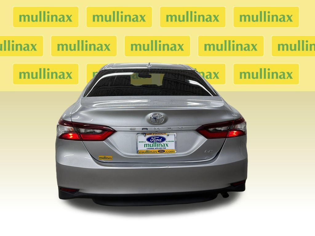 Used 2023 Toyota Camry LE w/ Convenience Package FWD image 7