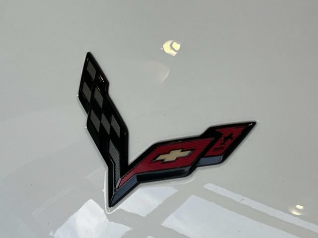 Used 2019 Chevrolet Corvette Stingray Coupe RWD image 9