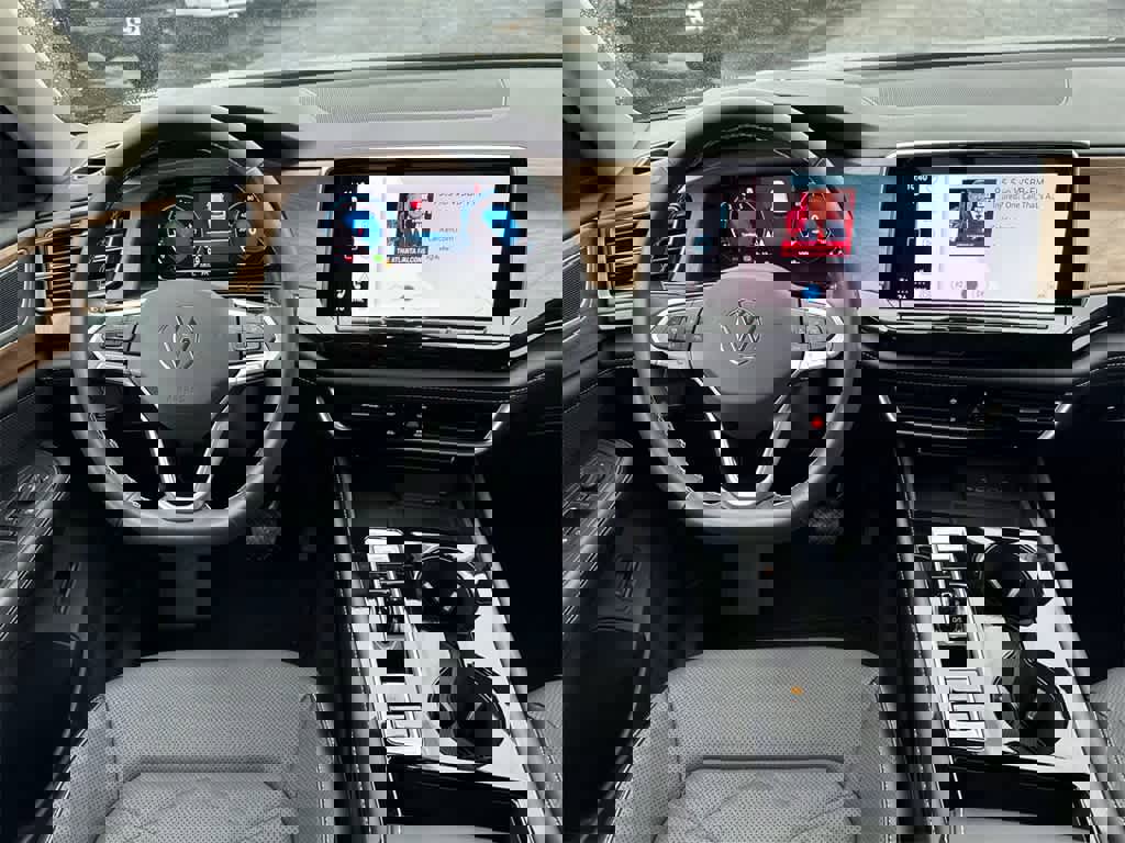 Used 2024 Volkswagen Atlas SE image 21