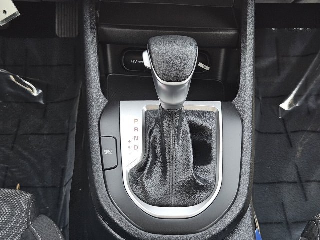 Used 2024 Kia Forte LXS FWD image 25