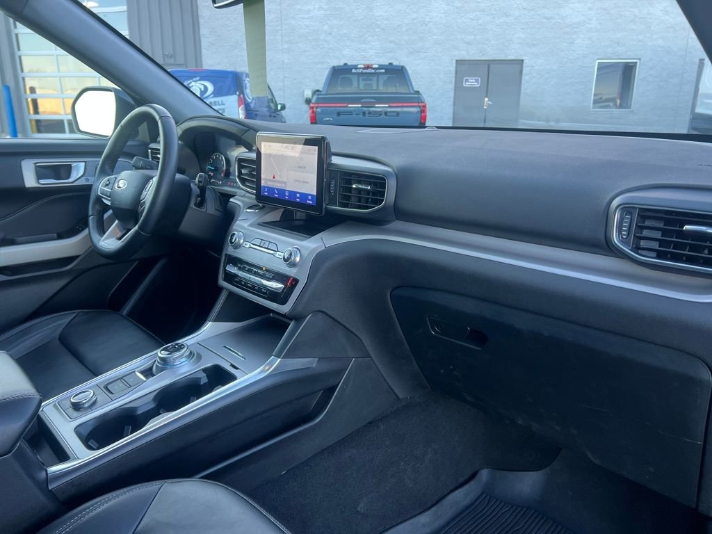 Certified 2023 Ford Explorer XLT w/ Equipment Group 202A image 34