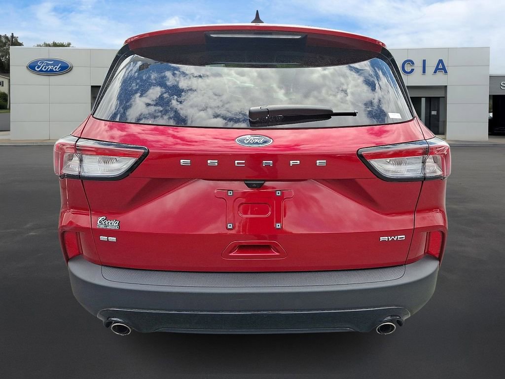 Certified 2022 Ford Escape SE w/ SE Sport Appearance Package AWD/4WD image 5
