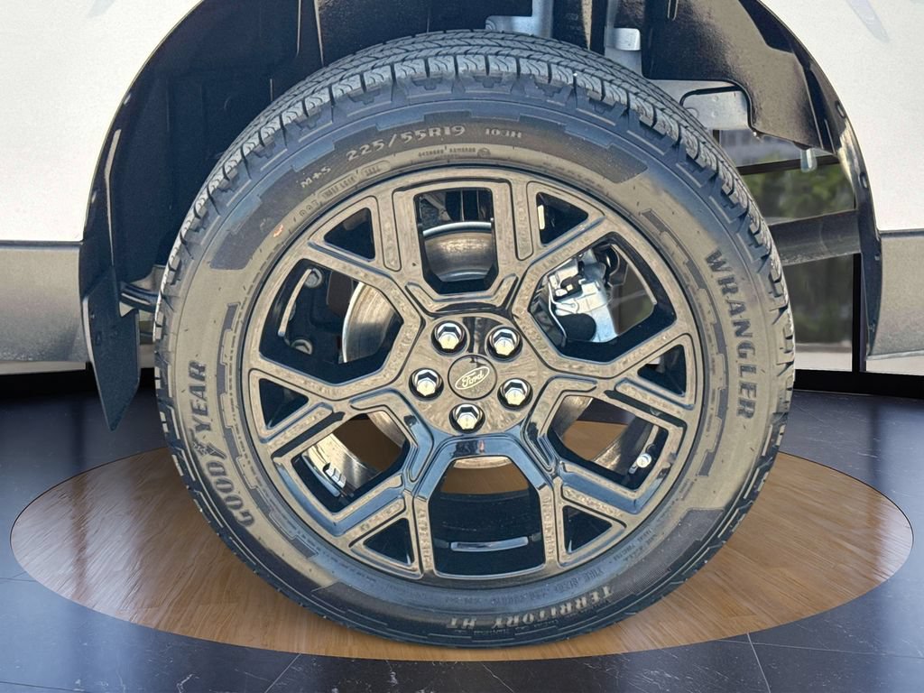 Certified 2025 Ford Maverick XLT w/ XLT Luxury Package AWD/4WD image 32