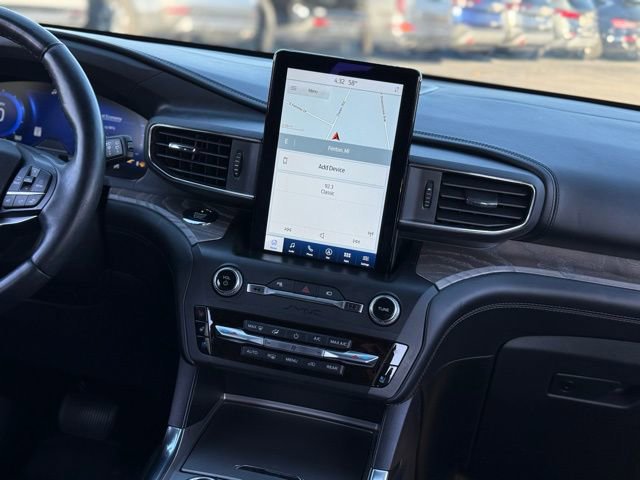 Certified 2020 Ford Explorer Platinum w/ Premium Technology Package image 39