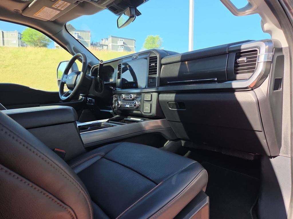 Certified 2025 Ford F350 Lariat AWD/4WD image 37