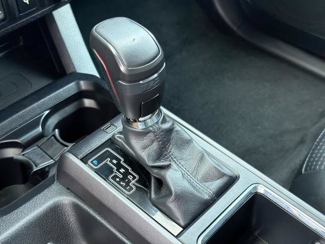 Used 2017 Toyota Tacoma TRD Pro AWD/4WD image 32