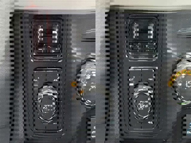 Certified 2024 Ford F250 XLT image 17