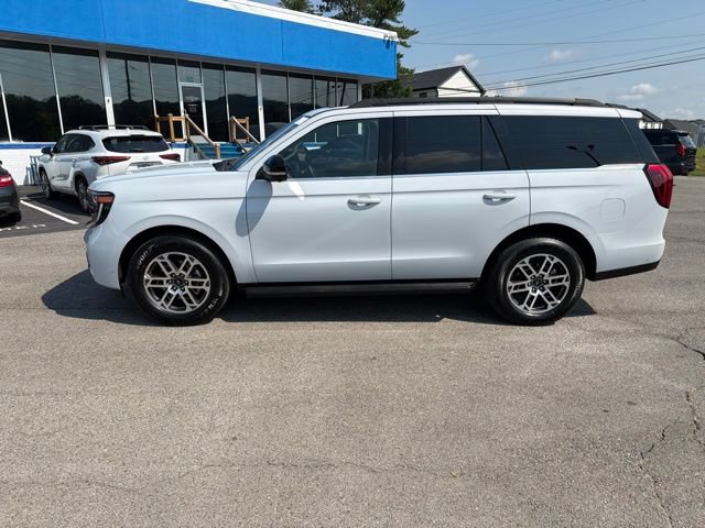Certified 2025 Ford Expedition Active RWD image 17