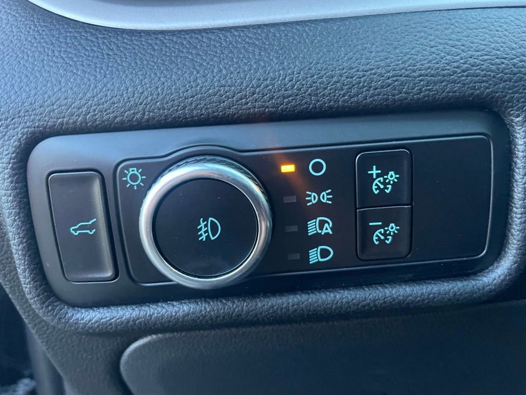 Certified 2023 Ford Explorer XLT w/ Equipment Group 202A image 22