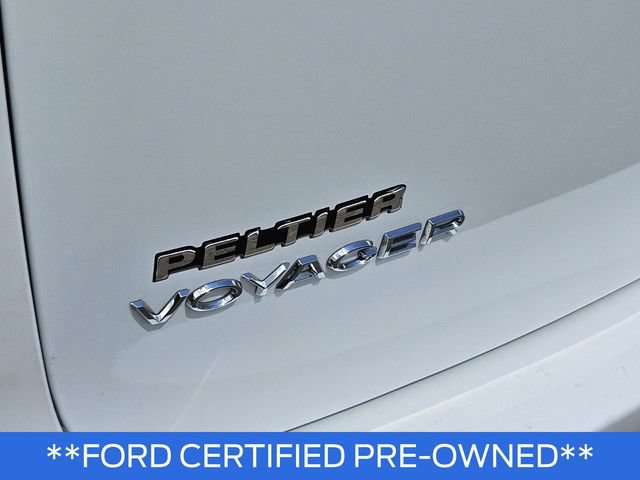 Used 2022 Chrysler Voyager LX FWD image 8