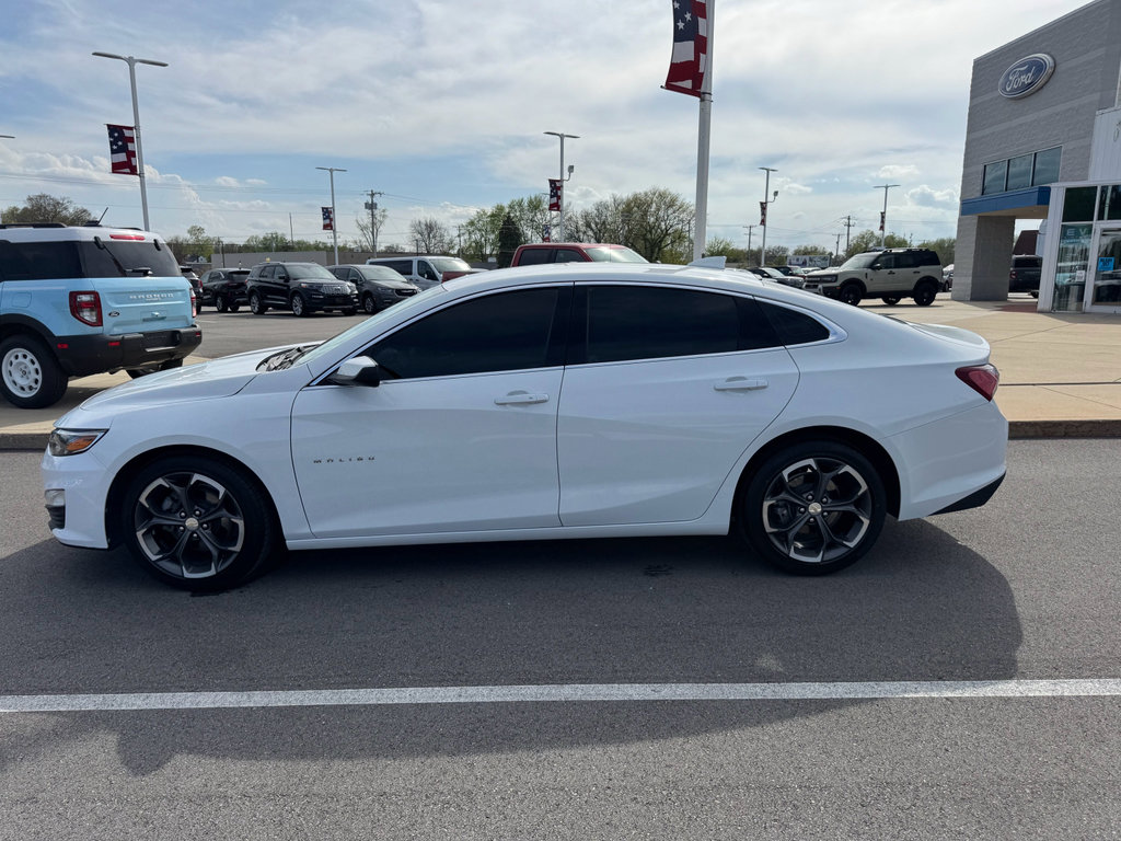 Used 2022 Chevrolet Malibu LT FWD image 5