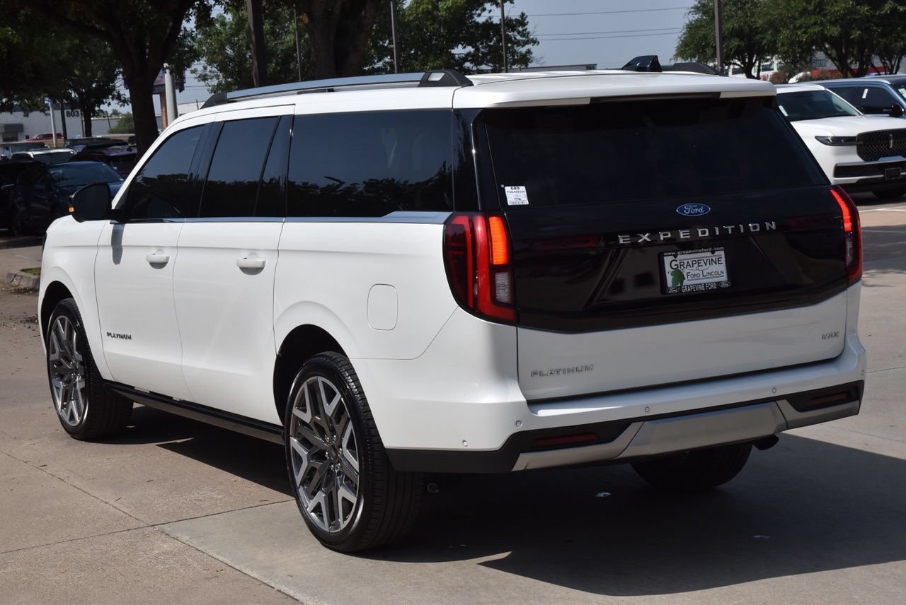 Certified 2025 Ford Expedition Max Platinum w/ Platinum Ultimate Package AWD/4WD image 10