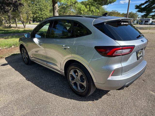 Certified 2024 Ford Escape ST-Line w/ Tech Pack #1 AWD/4WD image 35