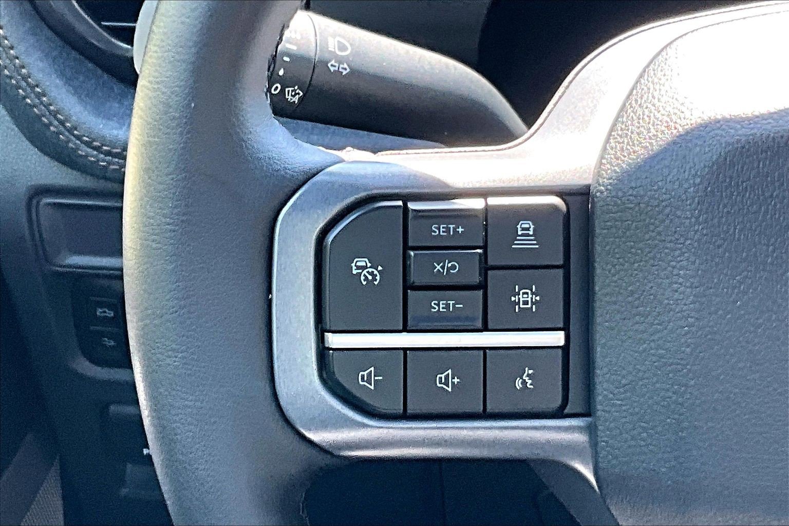 Certified 2025 Ford F150 Lightning Lariat AWD/4WD image 20