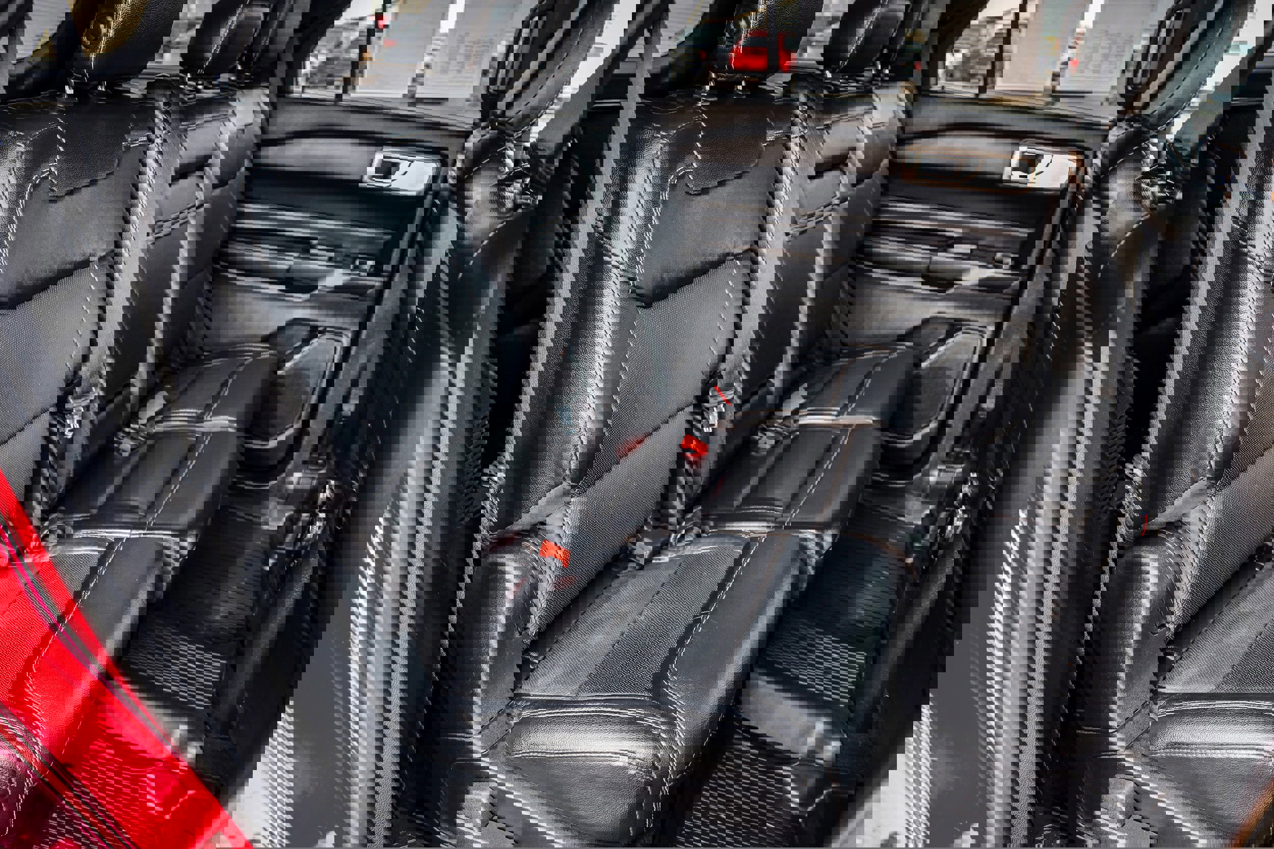 Certified 2020 Ford Explorer ST w/ ST Street Pack image 13