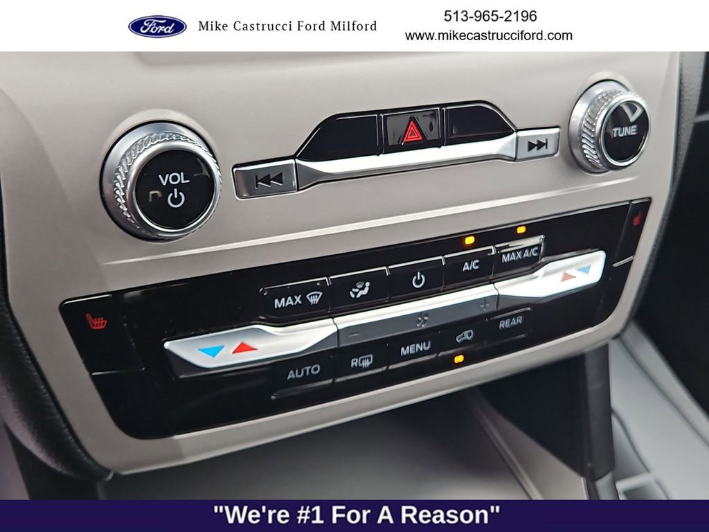 Certified 2023 Ford Explorer XLT AWD/4WD image 19