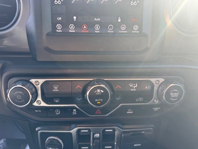 Used 2022 Jeep Gladiator Sport AWD/4WD image 21