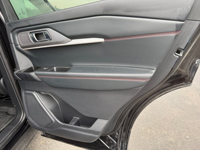 Certified 2025 Ford Explorer ST-Line AWD/4WD image 29