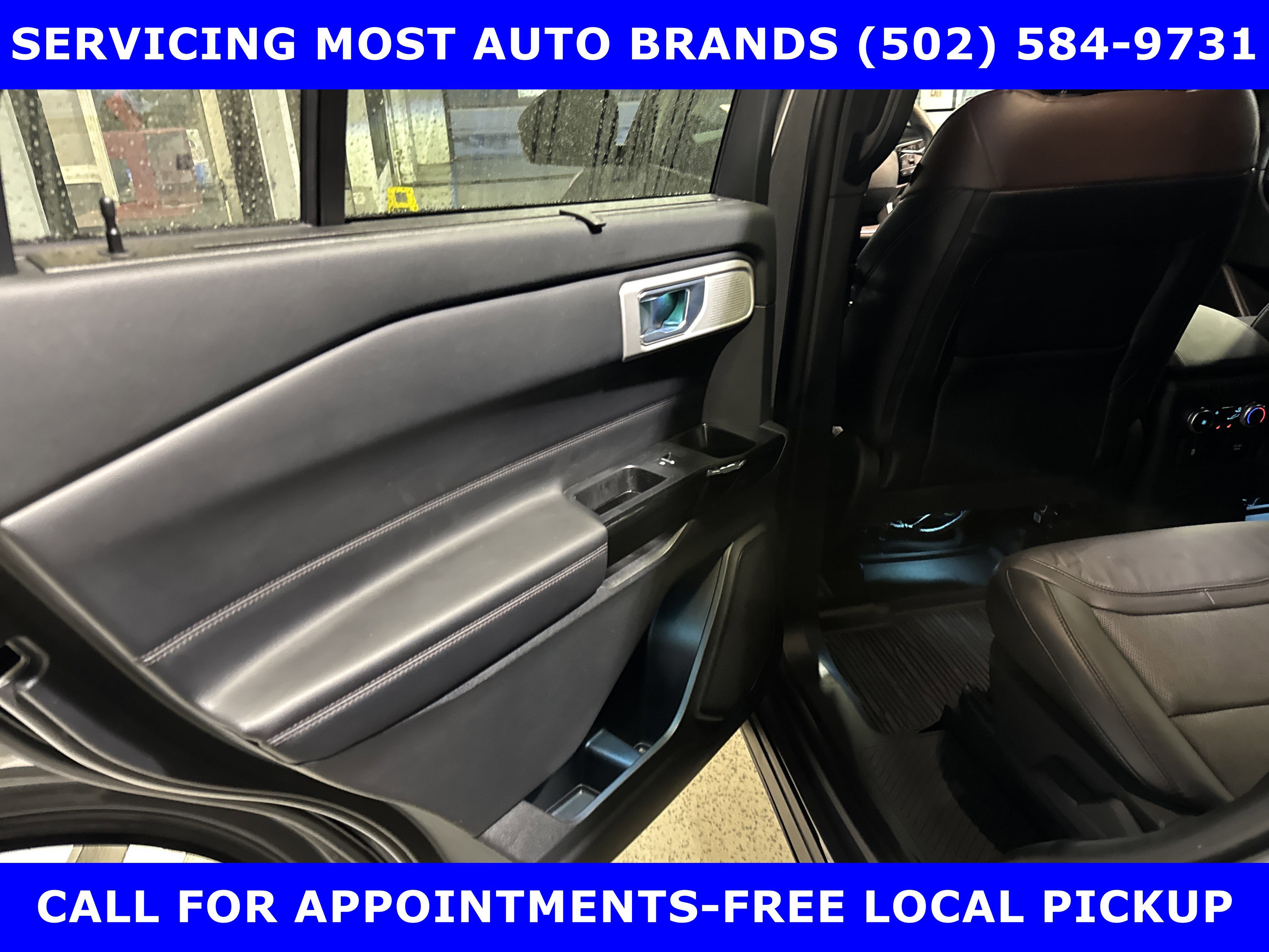 Certified 2023 Ford Explorer Platinum w/ Premium Technology Package image 30