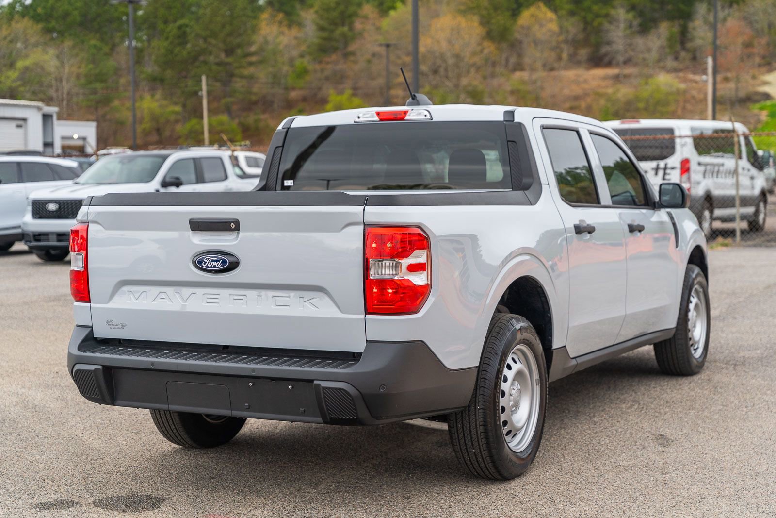 Certified 2025 Ford Maverick XL w/ Equipment Group 102A AWD/4WD image 7