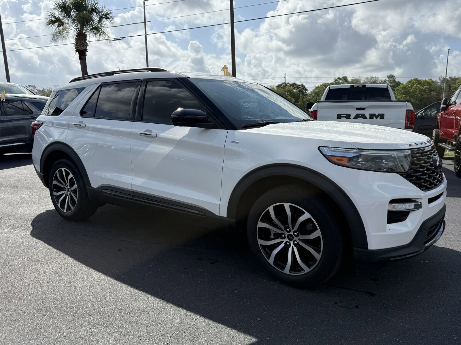 Certified 2022 Ford Explorer ST-Line w/ Class IV Trailer Tow Package RWD image 2