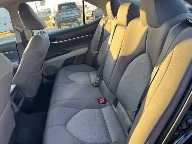 Used 2022 Toyota Camry LE FWD image 22